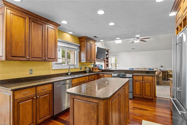 230 Marina RCH, Chesapeake, VA 23320
