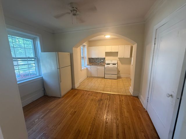 6348 13th Street A02, Berwyn, IL 60402