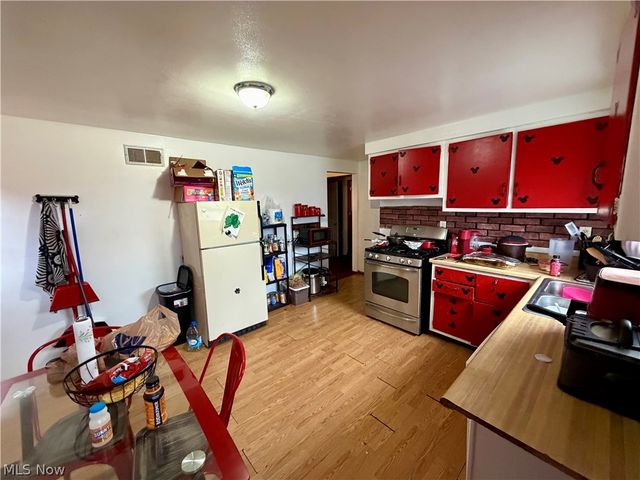 2410 Sunset Boulevard, Steubenville, OH 43952