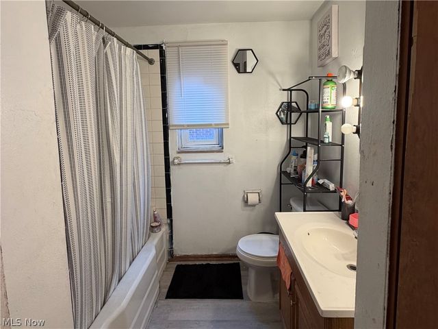 2410 Sunset Boulevard, Steubenville, OH 43952