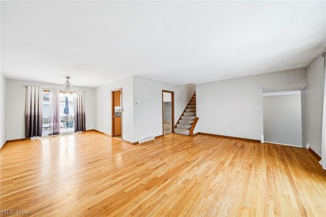 30302 Overlook Drive, Wickliffe, OH 44092