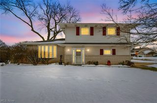 30302 Overlook Drive, Wickliffe, OH 44092