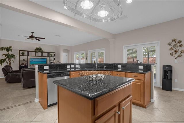 2284 PICKFORD CIRCLE, Apopka, FL 32703