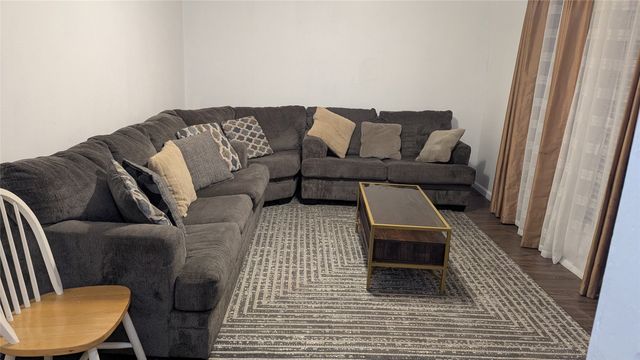 210 Sixpence Lane, Euless, TX 76039