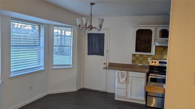 210 Sixpence Lane, Euless, TX 76039