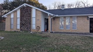 210 Sixpence Lane, Euless, TX 76039