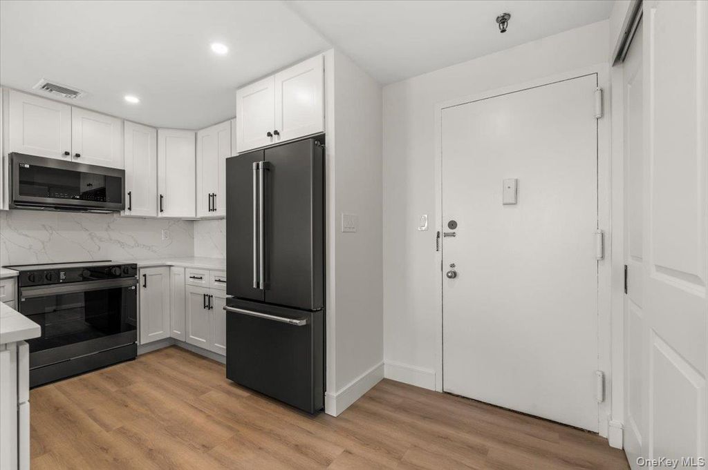 100 Broadway W 4T, Long Beach, NY 11561 — photo 4