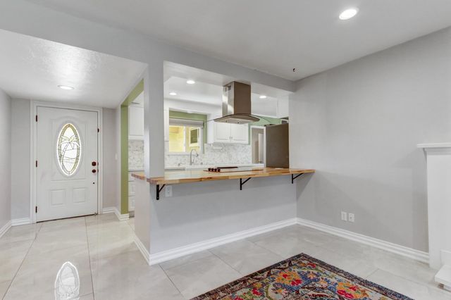 3226 Murchison Way, Carmichael, CA 95608
