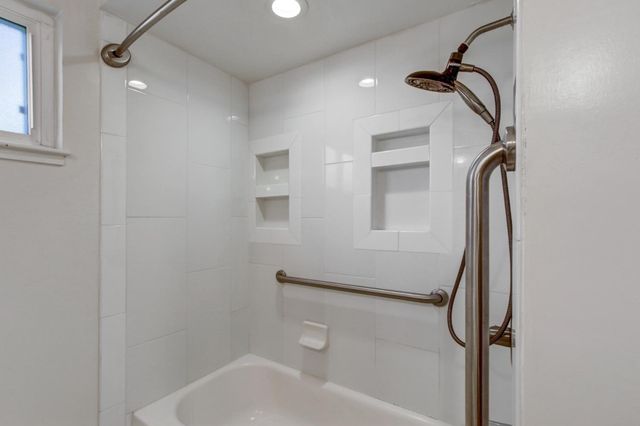 3226 Murchison Way, Carmichael, CA 95608