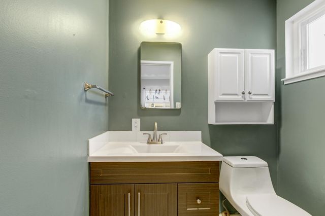 3226 Murchison Way, Carmichael, CA 95608