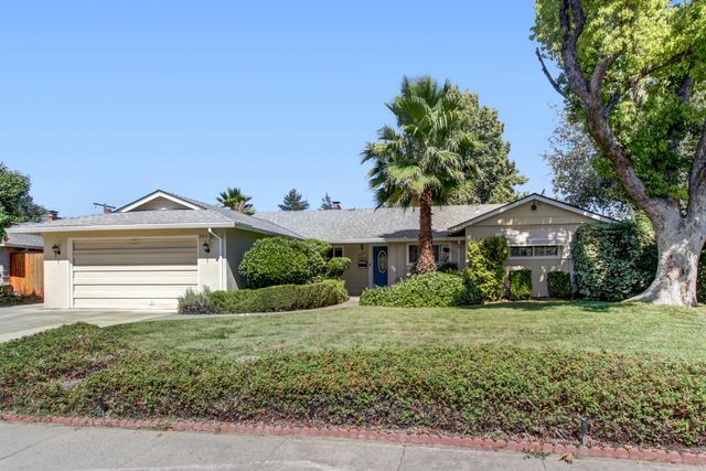 3226 Murchison Way, Carmichael, CA 95608