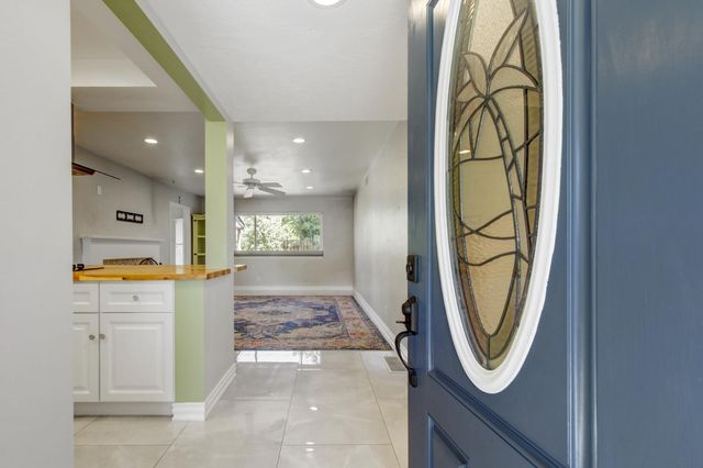3226 Murchison Way, Carmichael, CA 95608