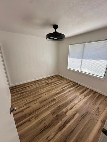 2194 Meadowbrook Ave, Merced, CA 95348
