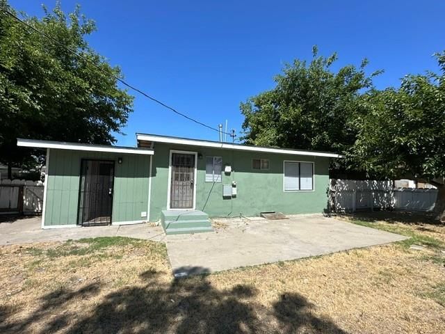 2194 Meadowbrook Ave, Merced, CA 95348