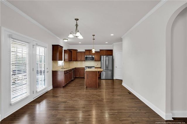 2816 Sand Trap Lane, Hope Mills, NC 28348