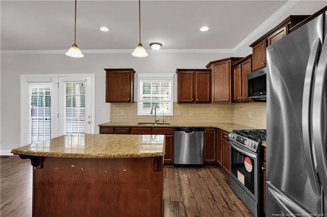 2816 Sand Trap Lane, Hope Mills, NC 28348