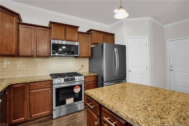 2816 Sand Trap Lane, Hope Mills, NC 28348