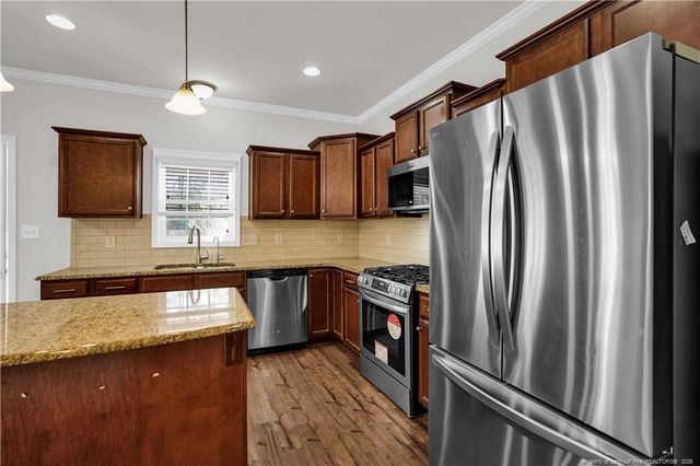 2816 Sand Trap Lane, Hope Mills, NC 28348