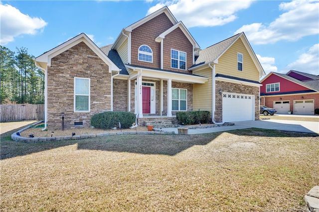 2816 Sand Trap Lane, Hope Mills, NC 28348