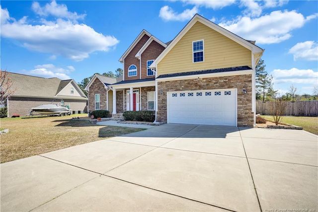 2816 Sand Trap Lane, Hope Mills, NC 28348