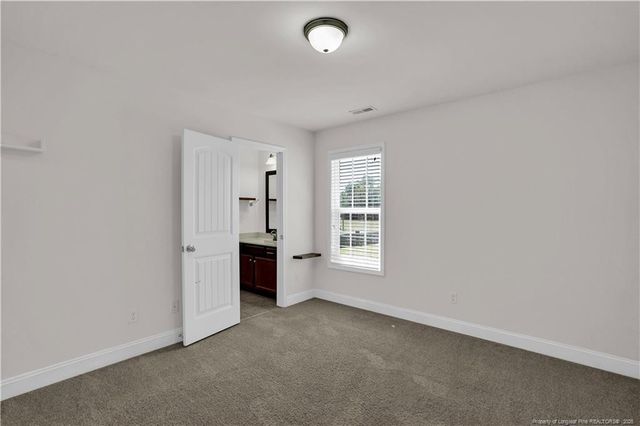 2816 Sand Trap Lane, Hope Mills, NC 28348