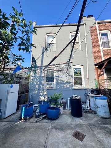 88-16 85th Street, Woodhaven, NY 11421