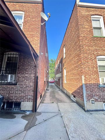 88-16 85th Street, Woodhaven, NY 11421