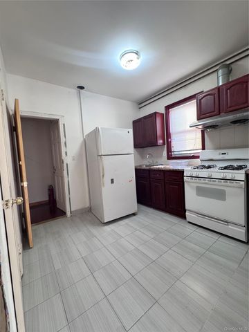 88-16 85th Street, Woodhaven, NY 11421
