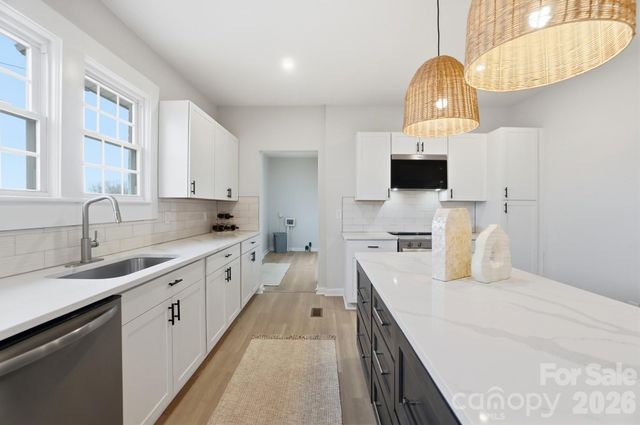 1212 Coddle Creek Highway, Mooresville, NC 28115