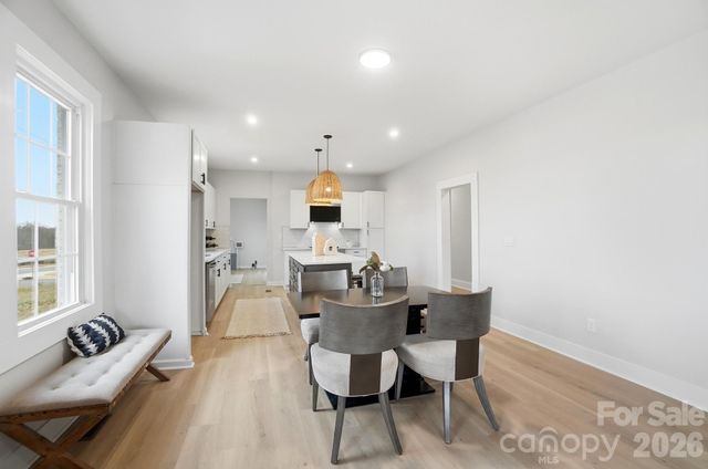 1212 Coddle Creek Highway, Mooresville, NC 28115