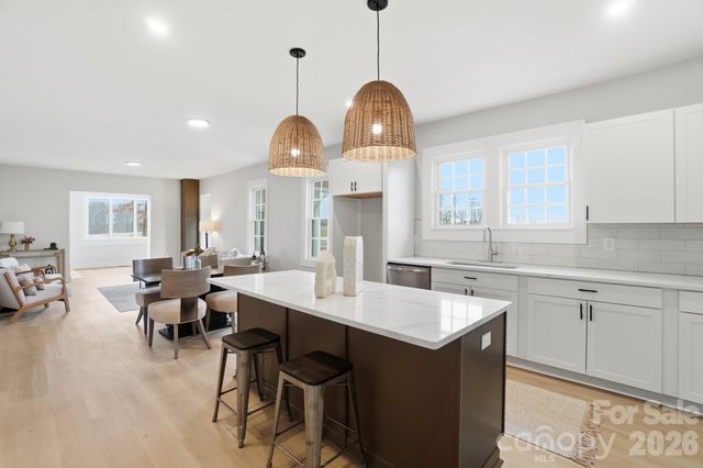 1212 Coddle Creek Highway, Mooresville, NC 28115