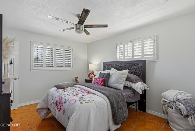 10101 CHINABERRY Drive, El Paso, TX 79925