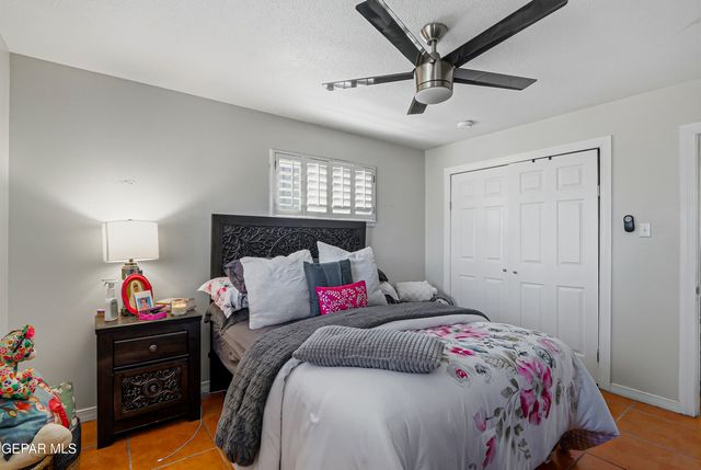 10101 CHINABERRY Drive, El Paso, TX 79925