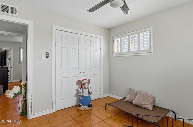 10101 CHINABERRY Drive, El Paso, TX 79925