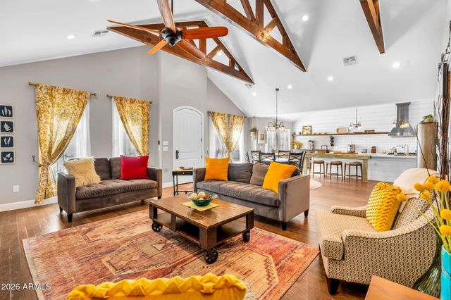 4402 E TURNEY Avenue, Phoenix, AZ 85018