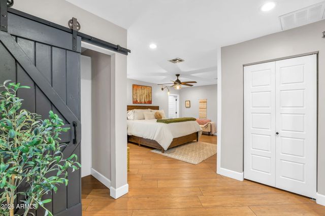 4402 E TURNEY Avenue, Phoenix, AZ 85018