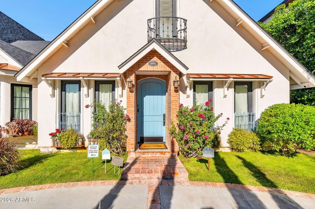 4402 E TURNEY Avenue, Phoenix, AZ 85018