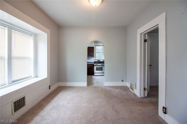 1869 Springfield Center Road, Akron, OH 44312
