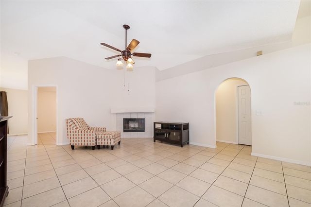 63 JETT LOOP, Apopka, FL 32712