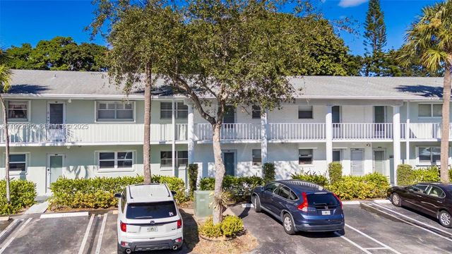 2300 SW 22nd Ave 109, Delray Beach, FL 33445