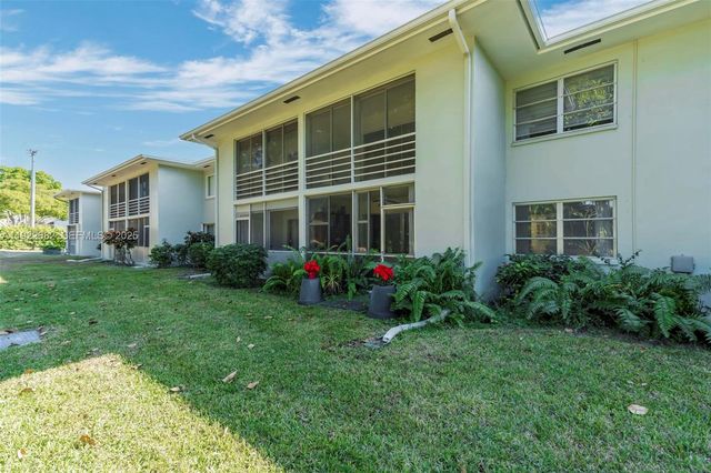 2300 SW 22nd Ave 109, Delray Beach, FL 33445