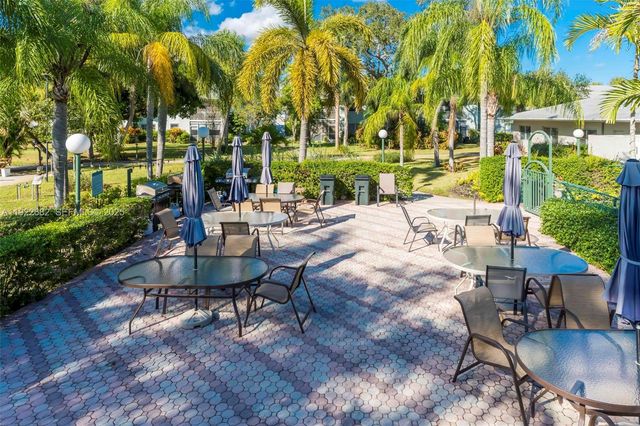 2300 SW 22nd Ave 109, Delray Beach, FL 33445