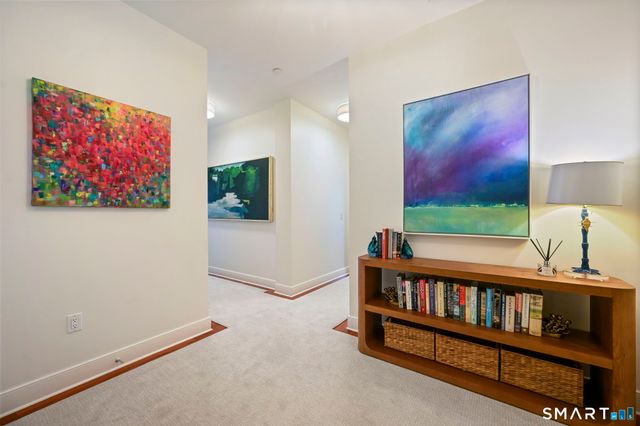 77 Havemeyer Lane 211, Stamford, CT 06902
