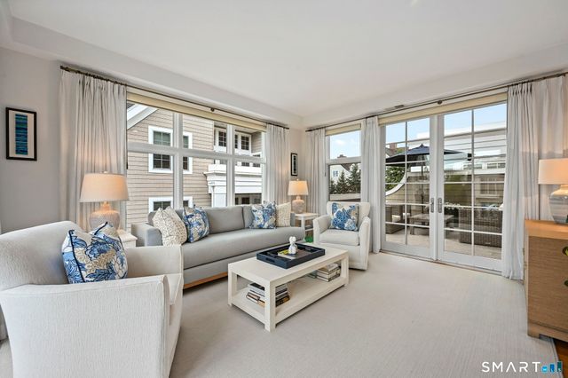 77 Havemeyer Lane 211, Stamford, CT 06902