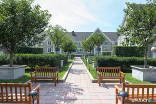 77 Havemeyer Lane 211, Stamford, CT 06902