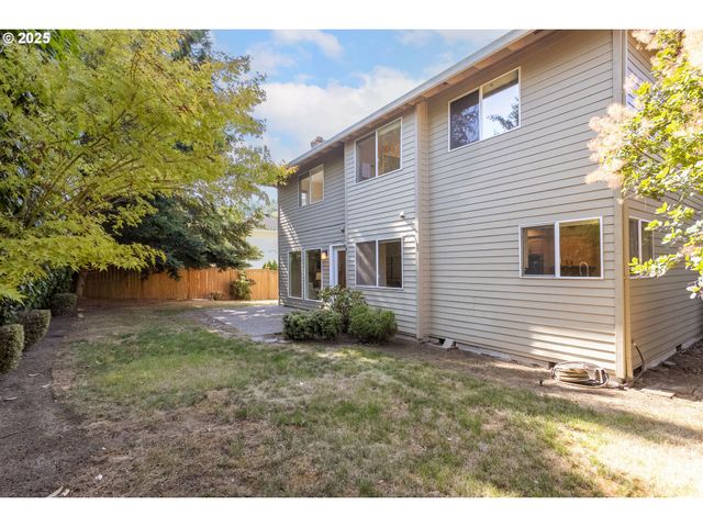 8100 Sw 147TH Ter, Beaverton, OR 97007