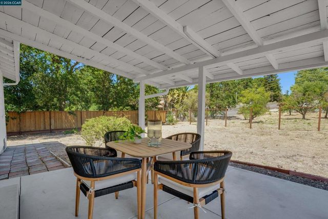 1510 Huston Rd, Lafayette, CA 94549