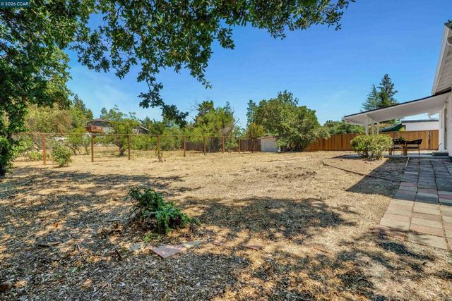 1510 Huston Rd, Lafayette, CA 94549