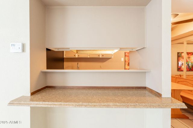 948 S Alma School Road 118, Mesa, AZ 85210