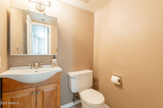 948 S Alma School Road 118, Mesa, AZ 85210